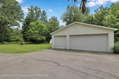 8767 Corrison Rd, Grand Ledge, MI 48837 photo 9