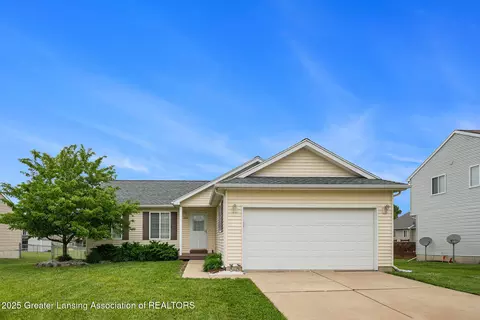 1262 Evans St, Mason, MI 48854