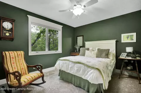 Bedroom - 13209 Watercrest Dr, Dewitt, MI 48820 photo 7 of 8