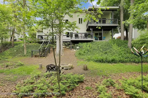 Exterior - 13209 Watercrest Dr, Dewitt, MI 48820 photo 7 of 9