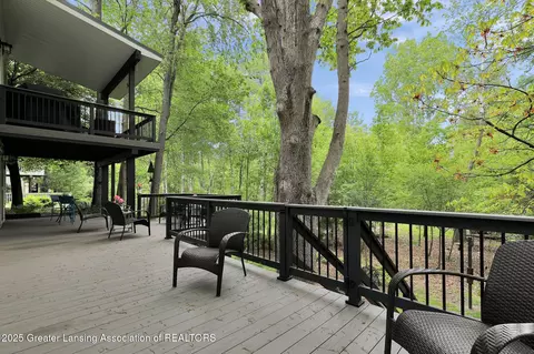 Exterior - 13209 Watercrest Dr, Dewitt, MI 48820 photo 5 of 9
