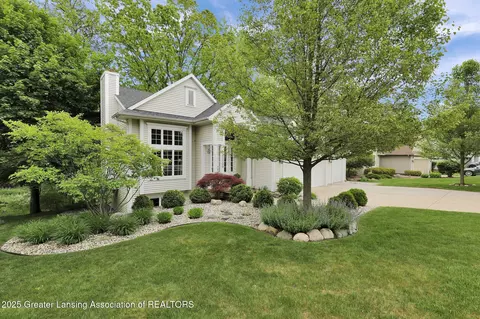 Exterior - 13209 Watercrest Dr, Dewitt, MI 48820 photo 3 of 9