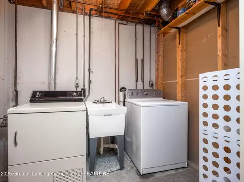 Undisclosed, Okemos, MI 48864 photo 24