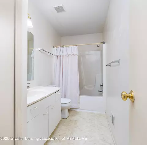 Undisclosed, Okemos, MI 48864 photo 21