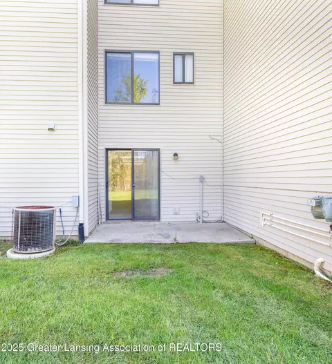 Undisclosed, Okemos, MI 48864 photo 2