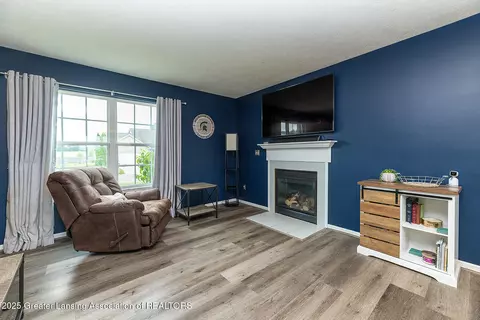 6339 Macadam Way, Dimondale, MI 48821 photo 3