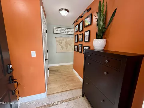 3321 Springbrook Ln, Lansing, MI 48917 photo 6