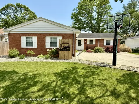 3321 Springbrook Ln, Lansing, MI 48917 photo 3