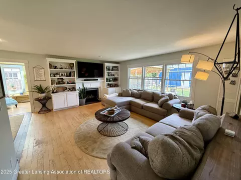 3321 Springbrook Ln, Lansing, MI 48917 photo 9