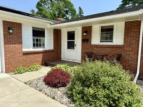 3321 Springbrook Ln, Lansing, MI 48917 photo 4