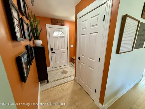 3321 Springbrook Ln, Lansing, MI 48917 photo 7