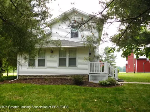 2229 Ives Rd, Leslie, MI 49251