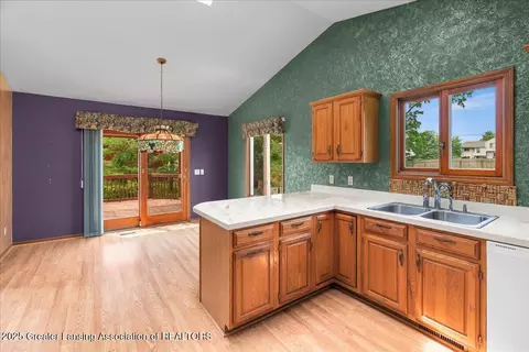 13040 Sherrington Dr, Dewitt, MI 48820 photo 16