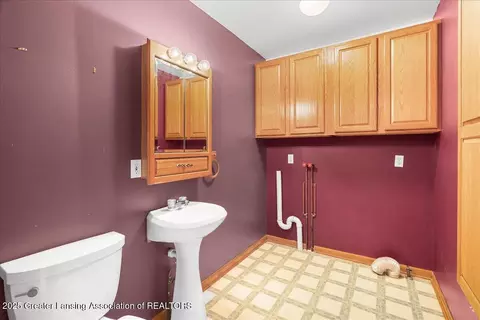 13040 Sherrington Dr, Dewitt, MI 48820 photo 17
