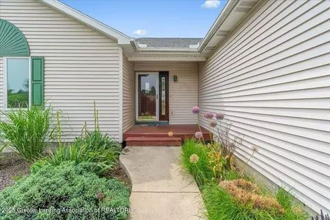 13040 Sherrington Dr, Dewitt, MI 48820 photo 5
