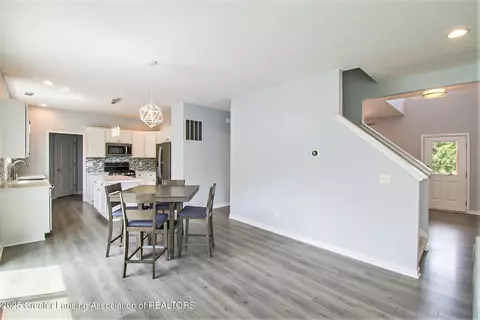 Entry Way - 2005 W Herbison Rd, Dewitt, MI 48820 photo 1 of 3