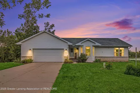 Exterior - 6093 Anchor Cv, Dimondale, MI 48821 photo 3 of 4