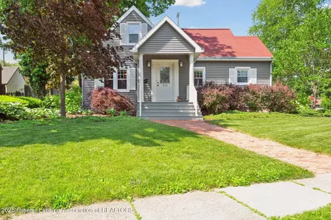 919 Collingwood Dr, East Lansing, MI 48823