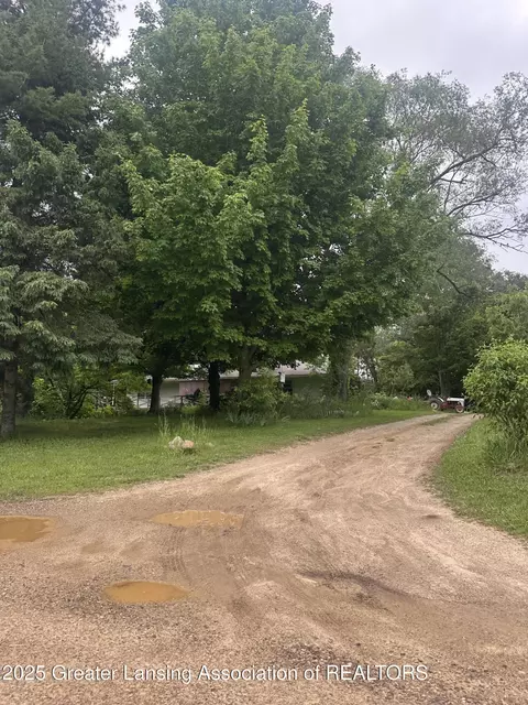 Undisclosed, Charlotte, MI 48813