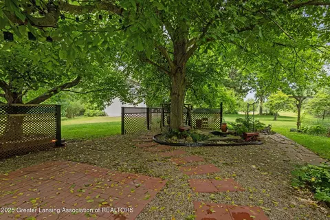 Exterior - 718 Hogsback Rd, Mason, MI 48854 photo 5 of 11