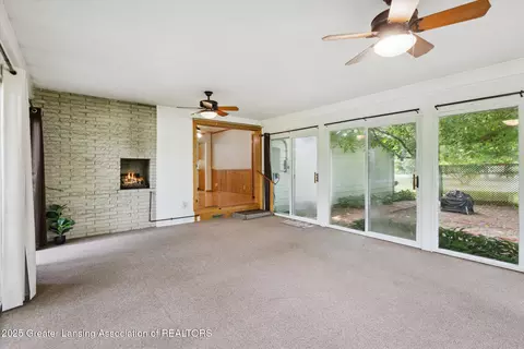 Living - 718 Hogsback Rd, Mason, MI 48854 photo 3 of 6