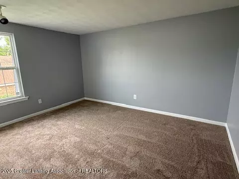 Bedroom - 6328 Beechfield Dr, Lansing, MI 48911 photo 2 of 2