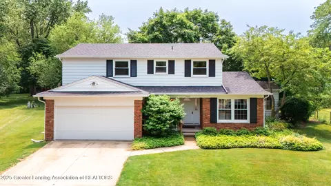 1965 Rutgers Cir, East Lansing, MI 48823