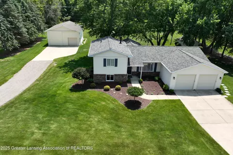 6252 N River Hwy, Grand Ledge, MI 48837