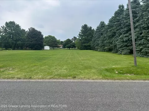 000 N Warren Rd, Ovid, MI 48866