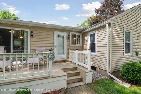 6244 Daft St, Lansing, MI 48911 photo 9