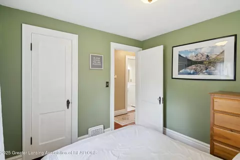 6244 Daft St, Lansing, MI 48911 photo 25