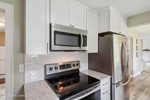 6244 Daft St, Lansing, MI 48911 photo 15