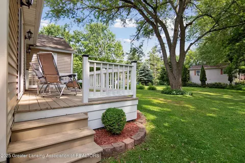 6244 Daft St, Lansing, MI 48911 photo 8