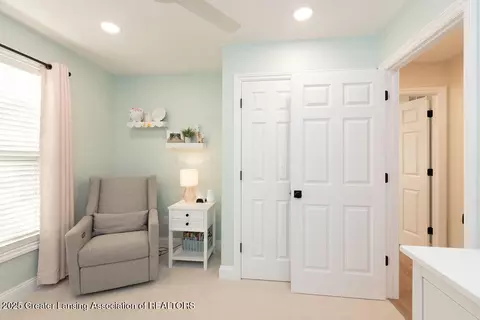 Bedroom - 5871 Green Rd, Haslett, MI 48840 photo 6 of 7