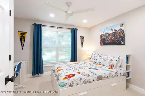 Bedroom - 5871 Green Rd, Haslett, MI 48840 photo 2 of 7