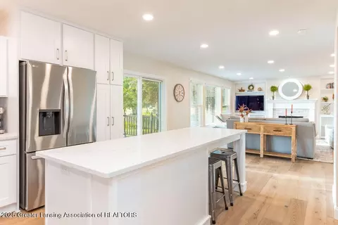 Kitchen - 5871 Green Rd, Haslett, MI 48840 photo 9 of 9