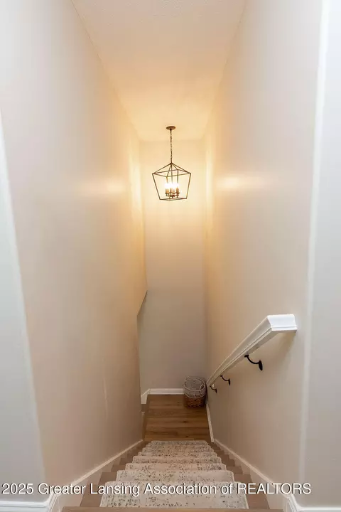 Entry Way - 5871 Green Rd, Haslett, MI 48840 photo 4 of 6