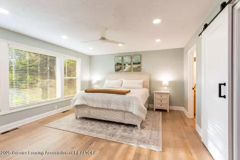 Bedroom - 5871 Green Rd, Haslett, MI 48840 photo 1 of 7