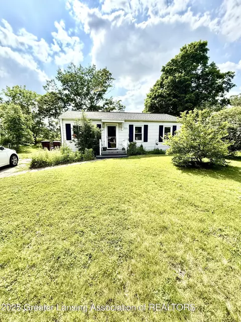 874 Brookdale St, Mason, MI 48854