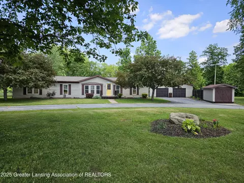 13723 Clintonia Rd, Portland, MI 48875