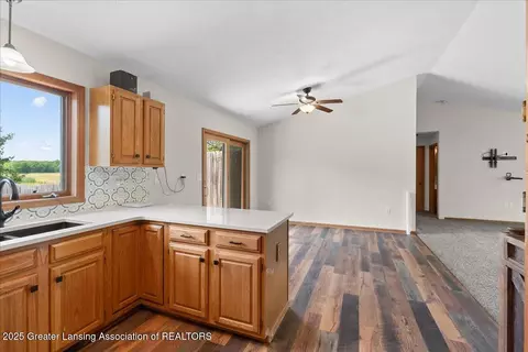 1313 W Alward Rd, Dewitt, MI 48820 photo 8