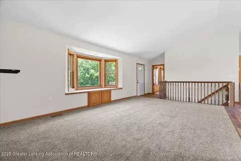 1313 W Alward Rd, Dewitt, MI 48820 photo 5
