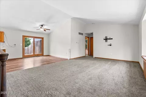 1313 W Alward Rd, Dewitt, MI 48820 photo 6