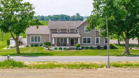 7051 W Parks Rd, Saint Johns, MI 48879