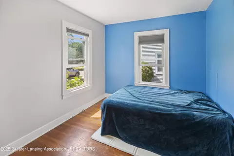 Bedroom - 2335 Harding Ave, Lansing, MI 48910 photo 1 of 4