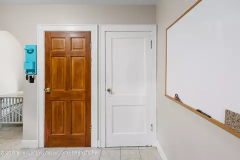 Entry Way - 2335 Harding Ave, Lansing, MI 48910 photo 6 of 9
