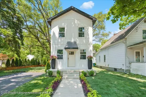 1033 May St, Lansing, MI 48906