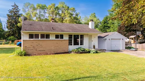 201 W Potter Ave, Lansing, MI 48910