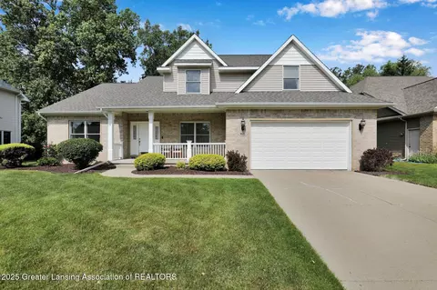 1823 Cricket Ln, East Lansing, MI 48823