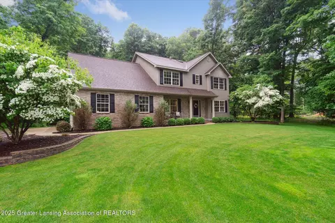 3901 W Howe Rd, Dewitt, MI 48820 photo 2